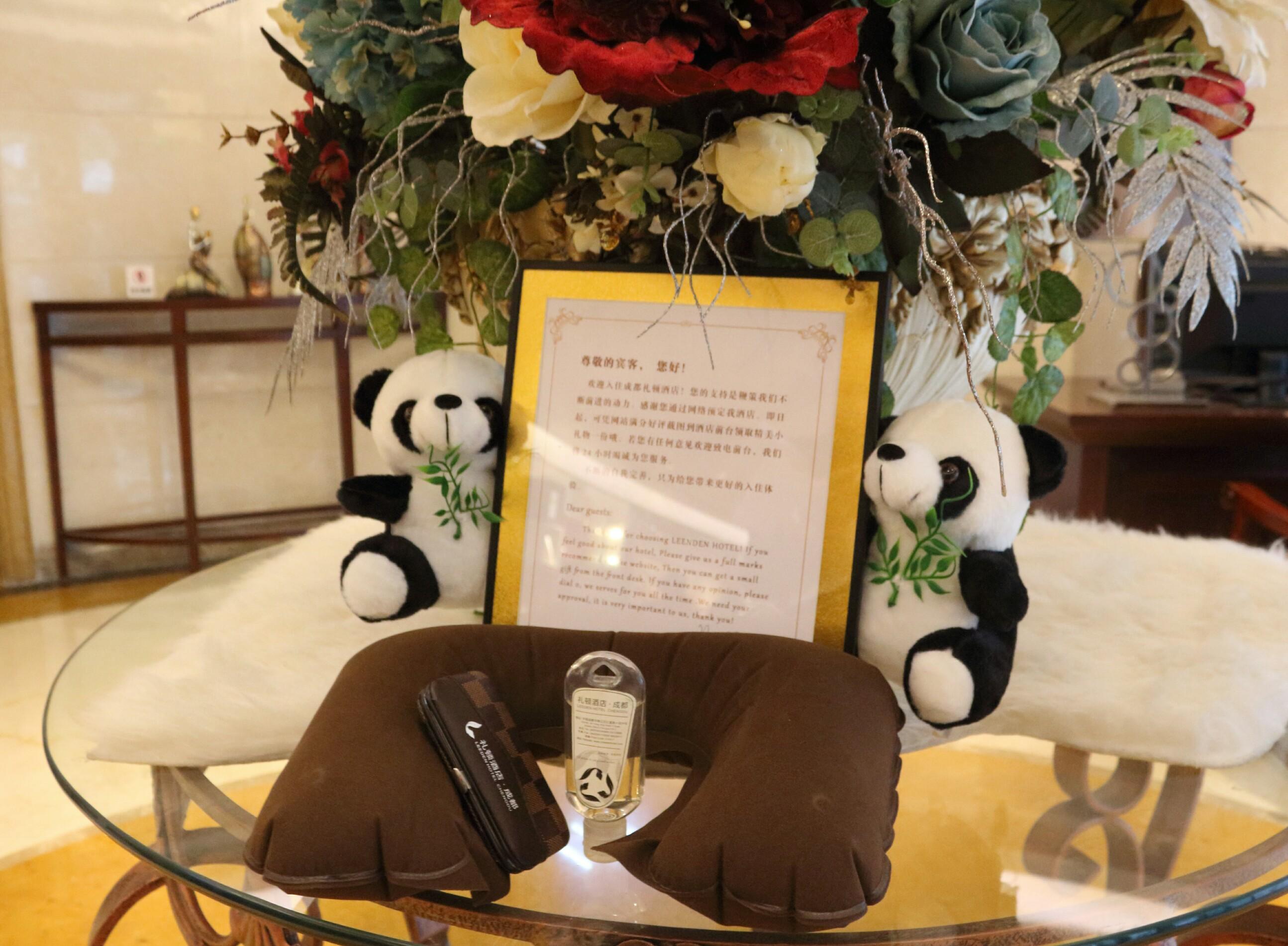 Leeden Hotel Chengdu Esterno foto
