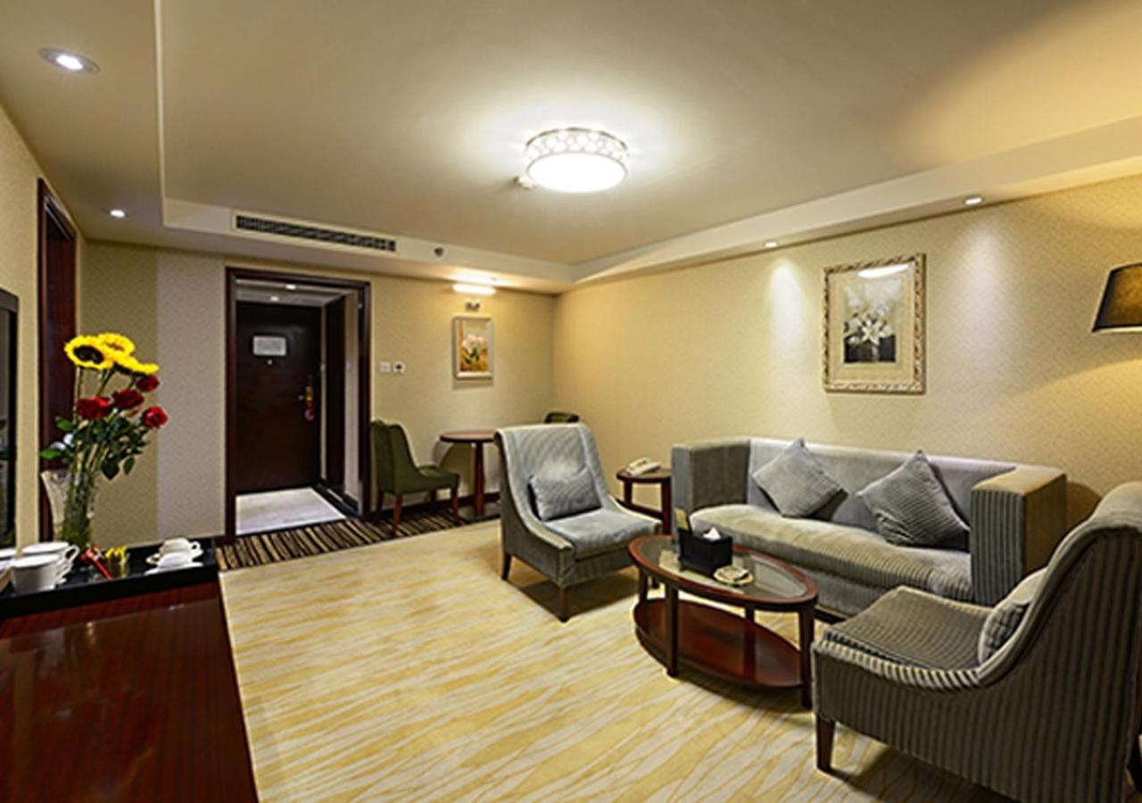 Leeden Hotel Chengdu Esterno foto